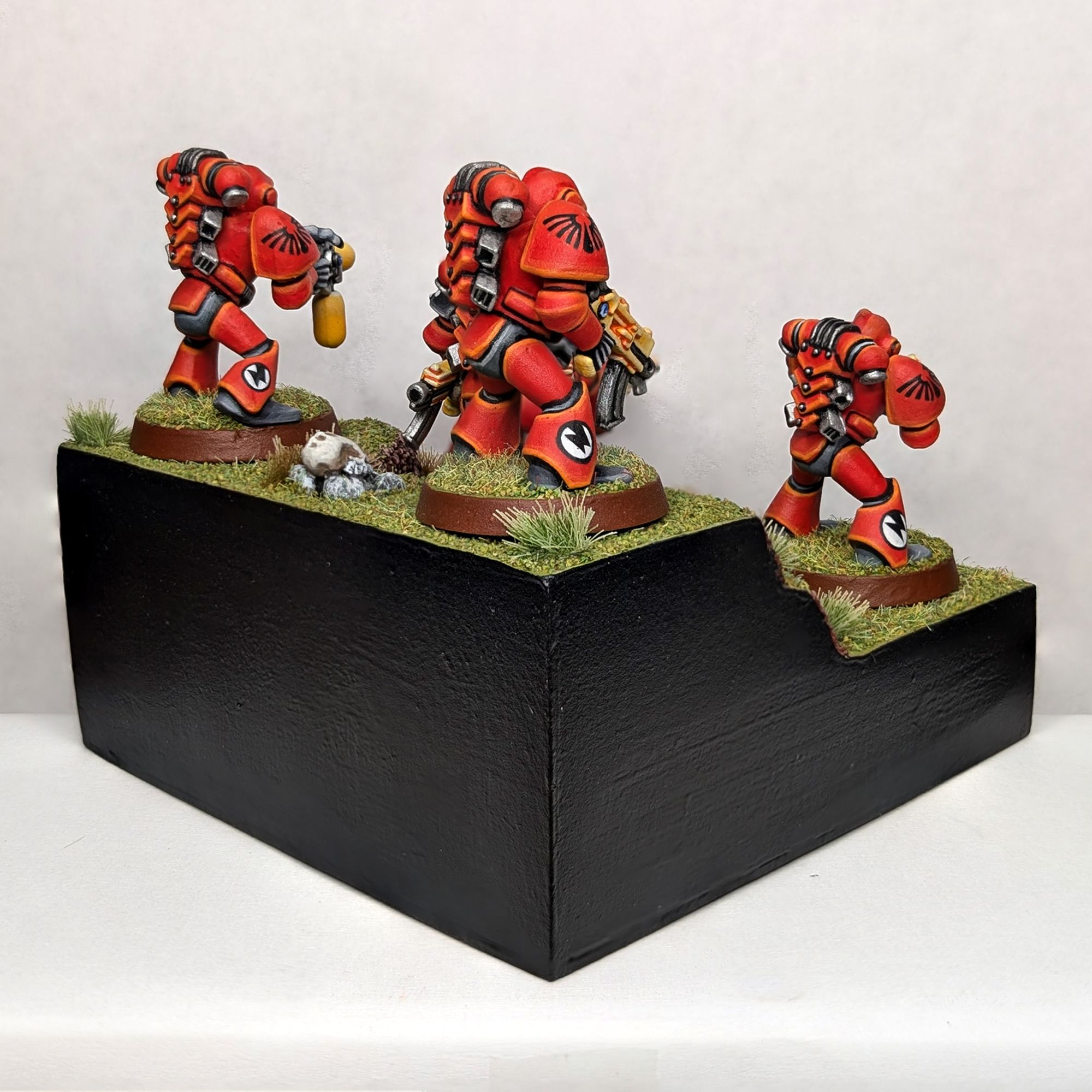 RTB01 Blood Angels Sneakie Beakie Display image 4