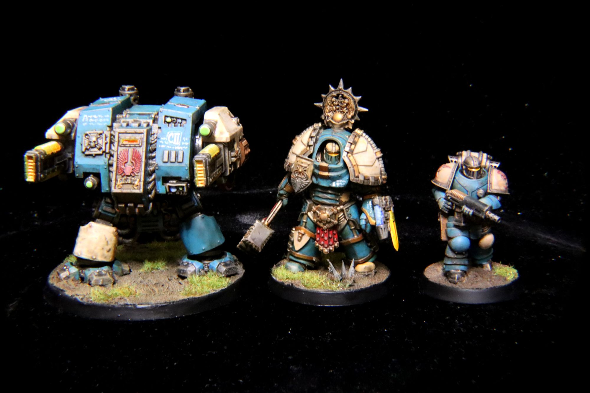 Warhound Commander in Saturnine Armor image 3