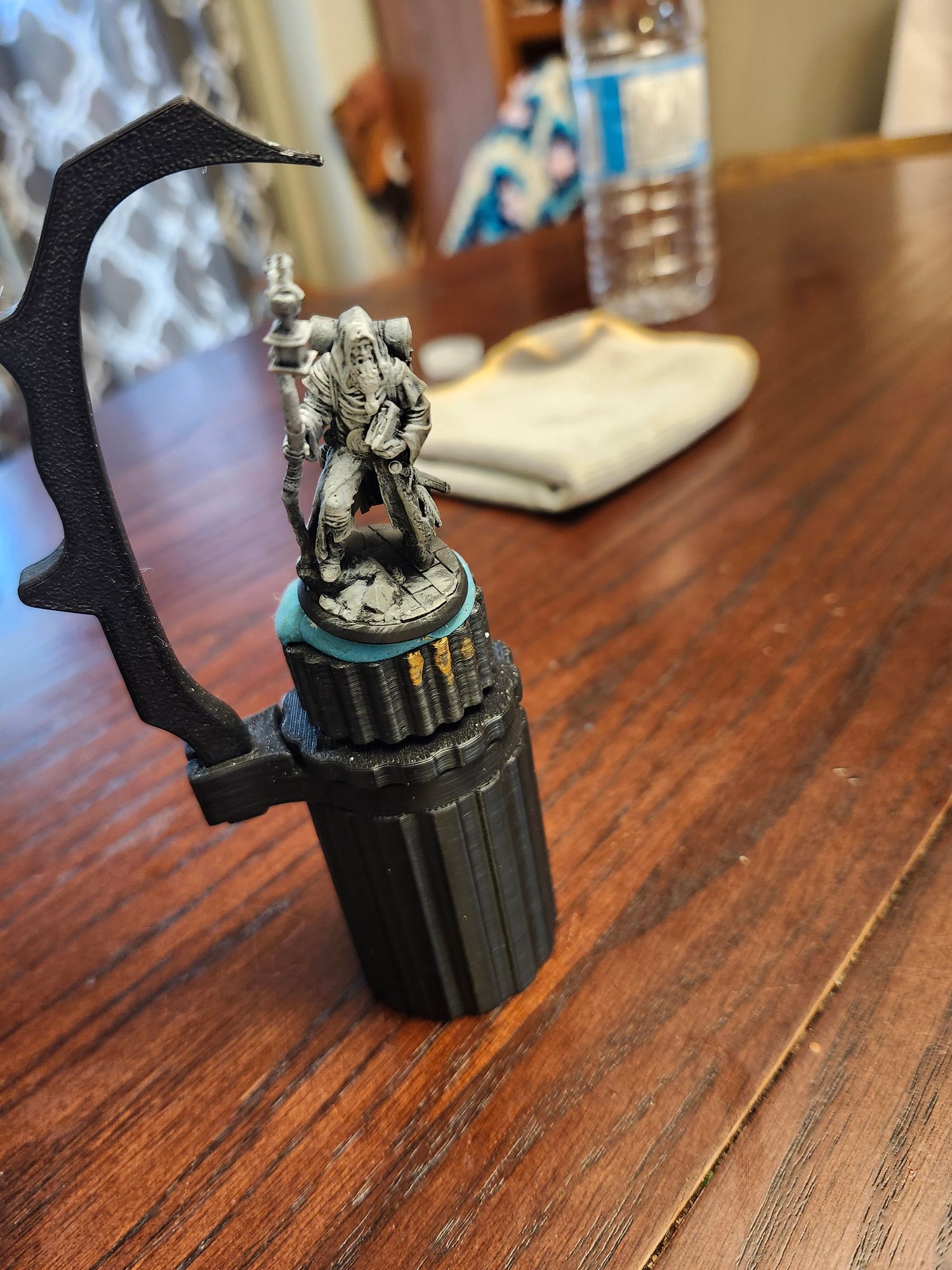 Adventurer with Lantern image 2