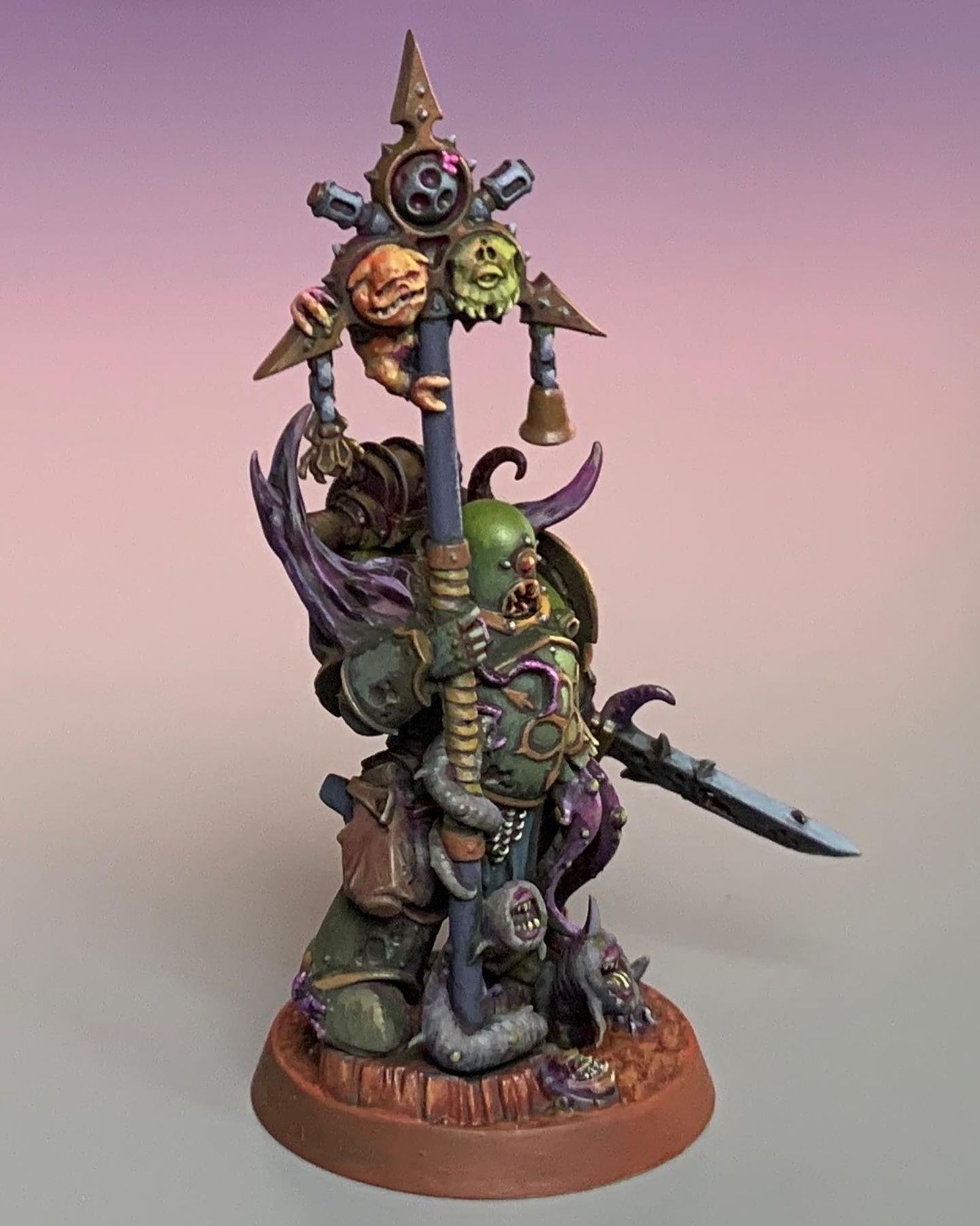 Gross Spaceman image 4
