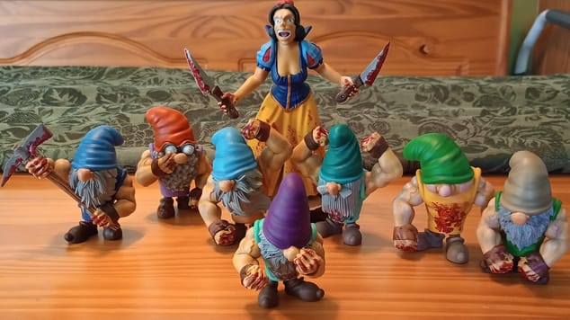 Psycho Snow White thumbnail 1